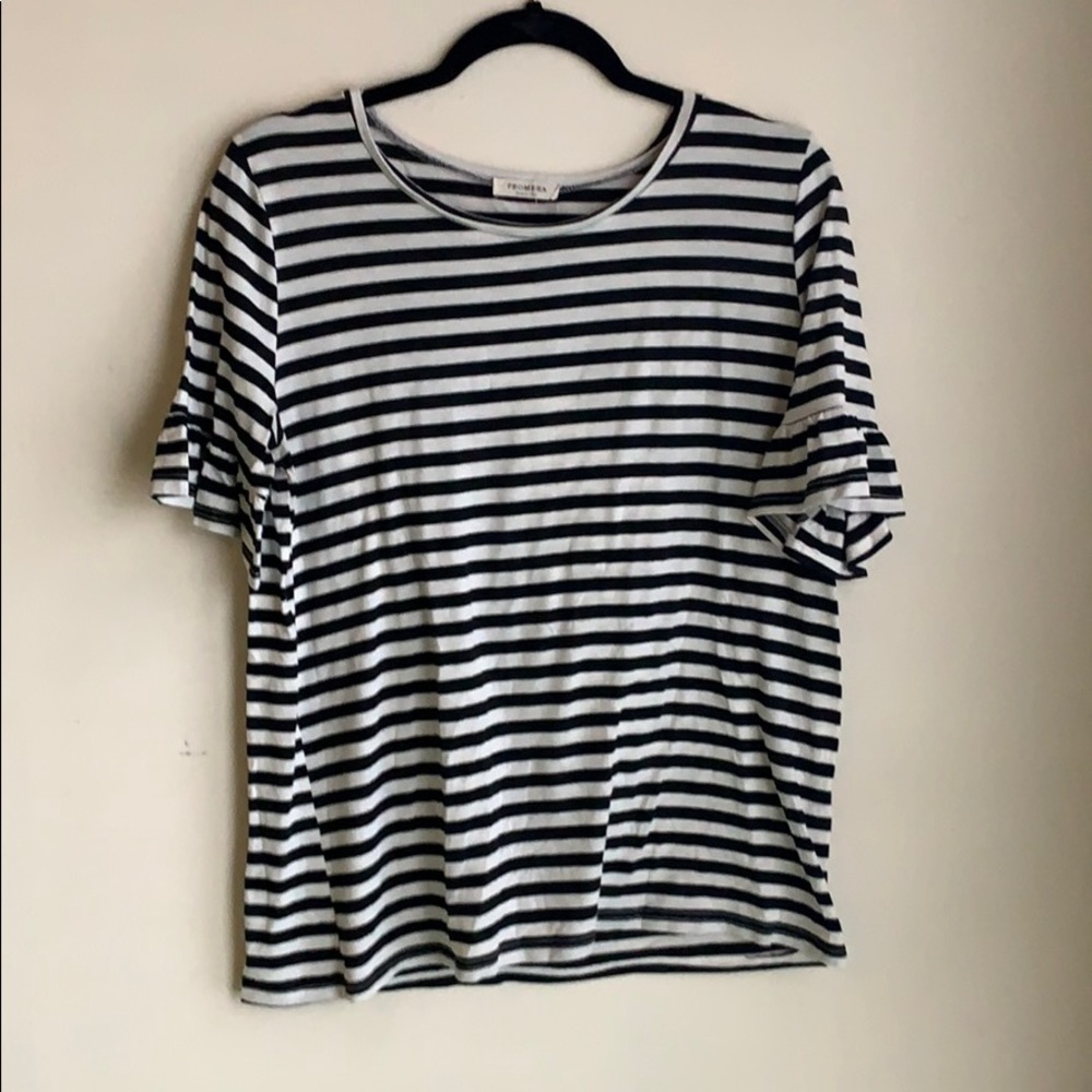 Roolee ruffle sleeved top!
